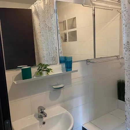 דירה Gorgeous 1 Bedroom Close To Town Centre
